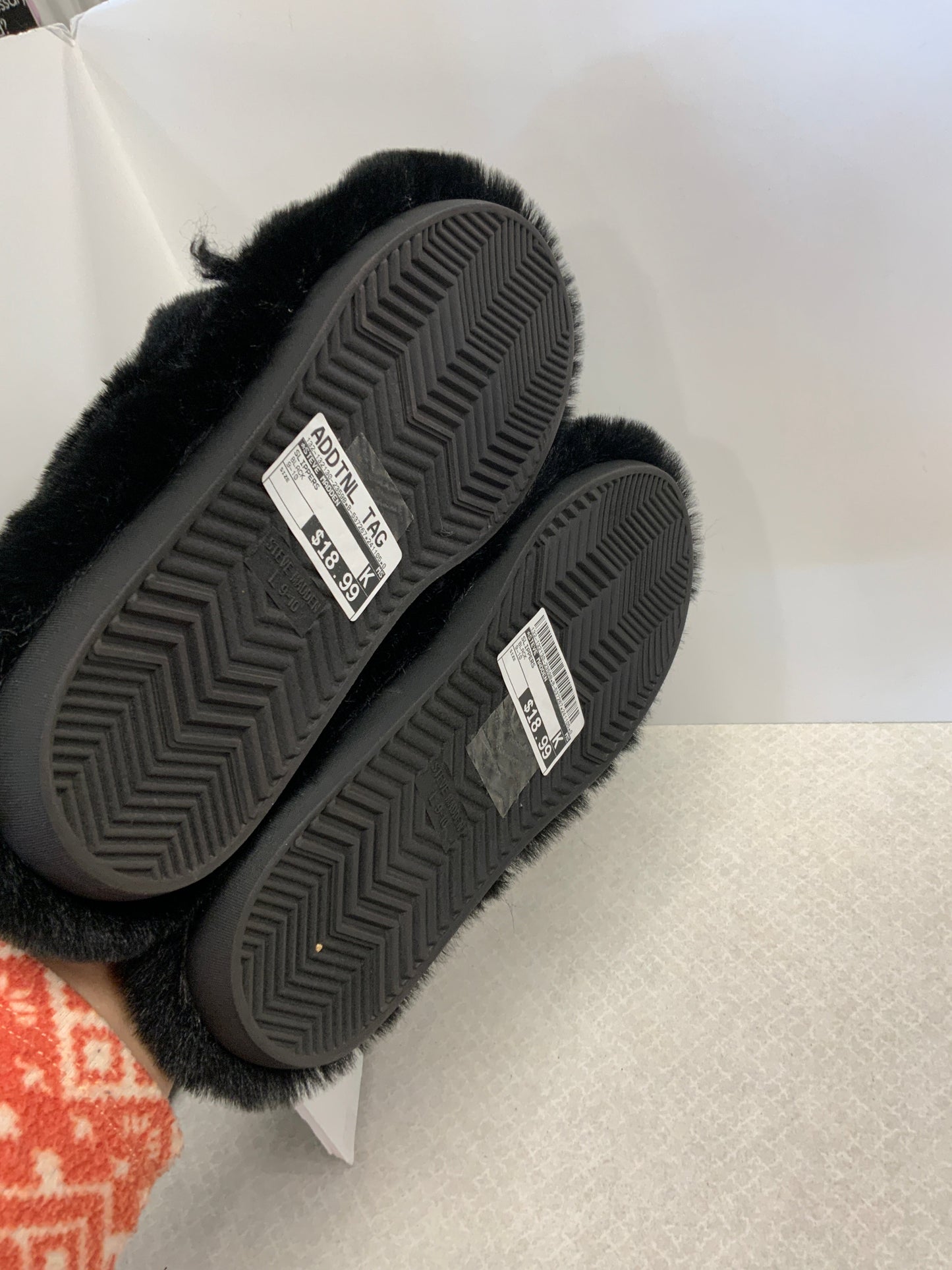 Slippers By Steve Madden In Black