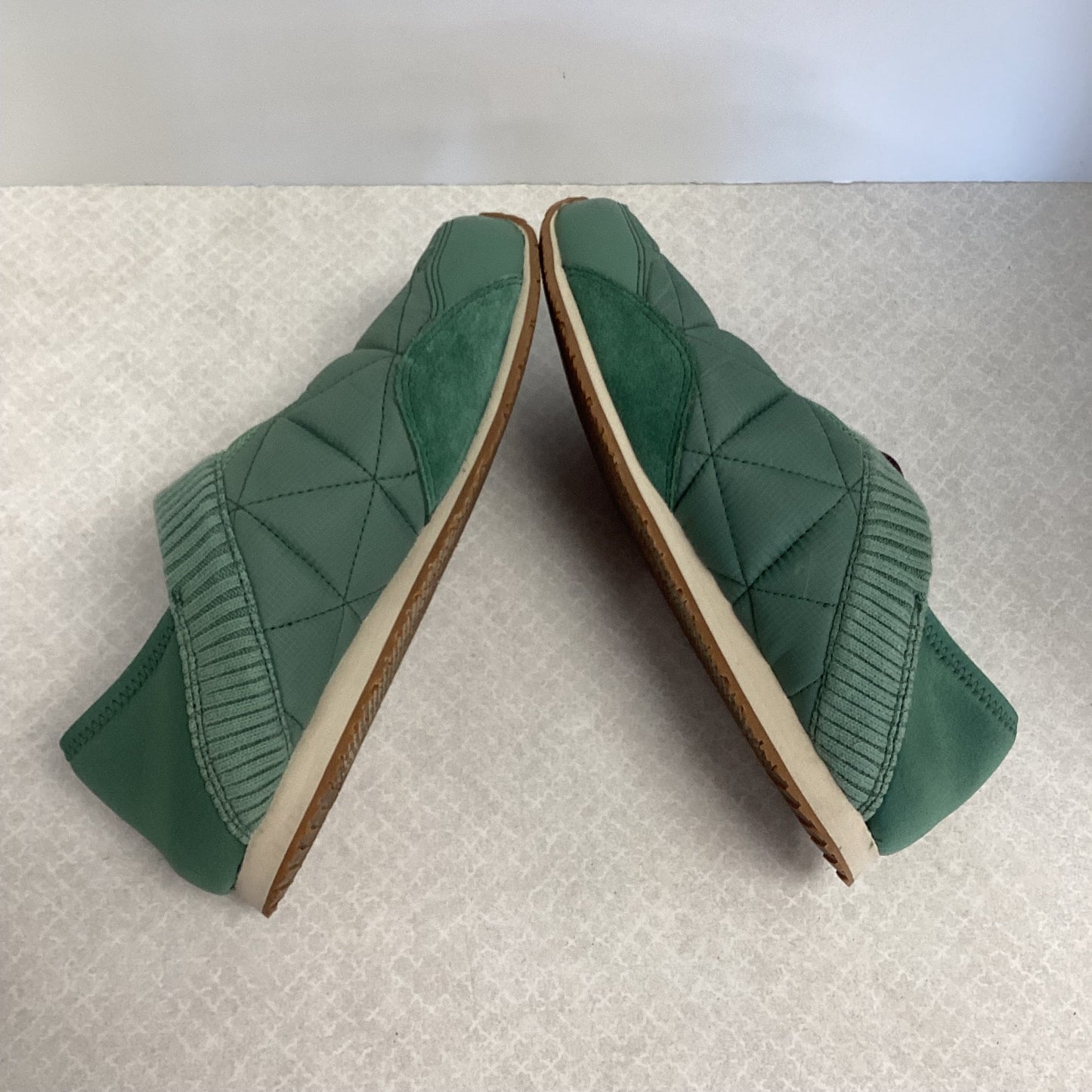 Shoes Sneakers By Teva In Green, Size: 8