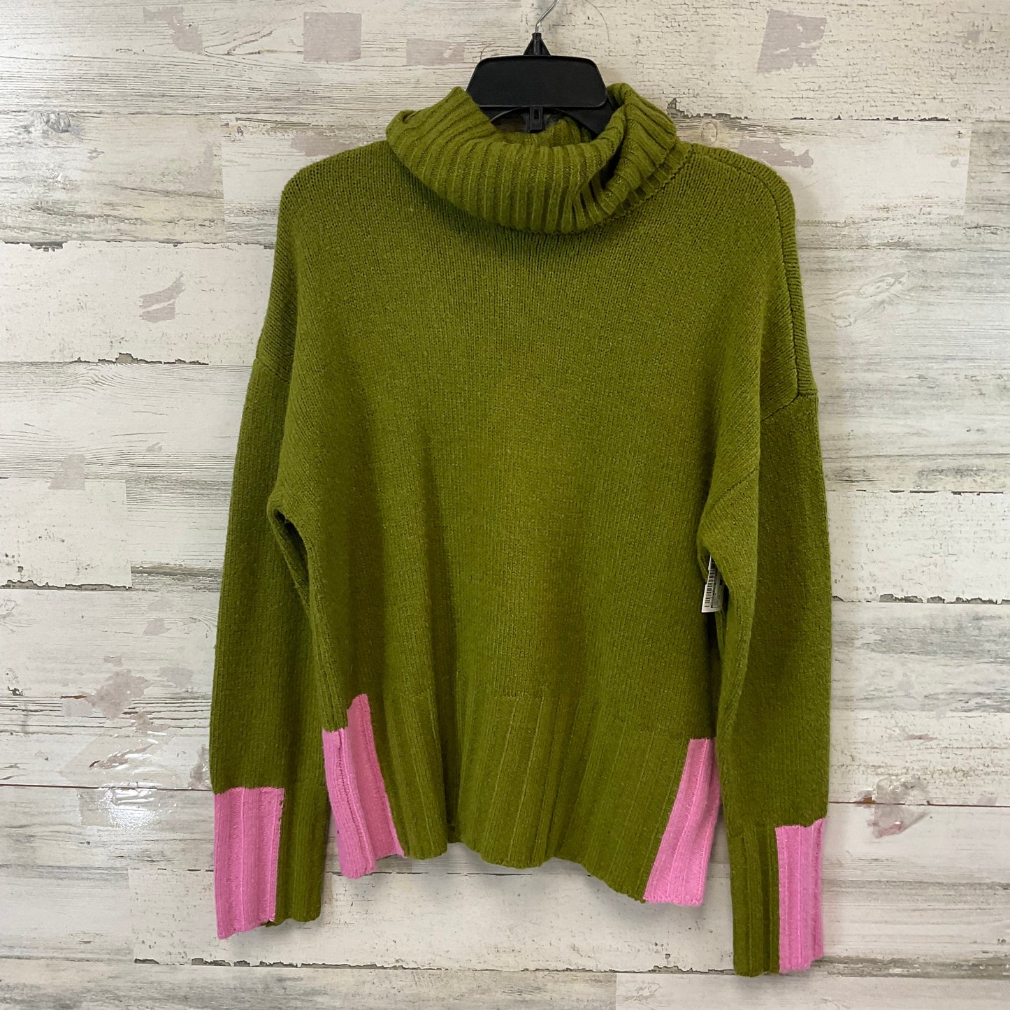 Sweater By Peace Love World In Green, Size: Xs