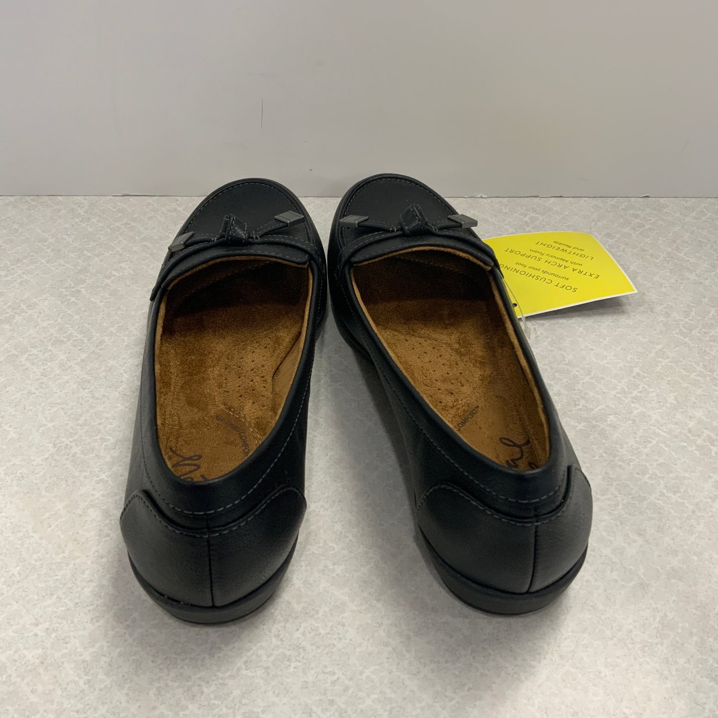 Shoes Flats By Natural Soul In Black, Size: 6.5