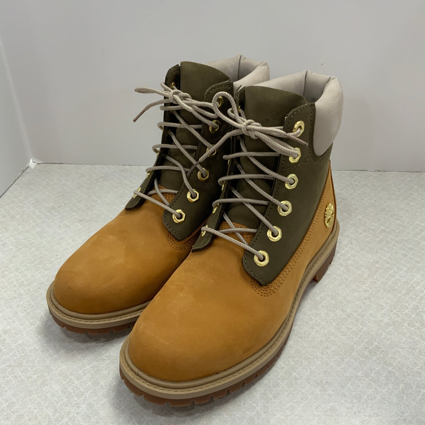 Boots Hiking By Timberland In Brown, Size: 7.5