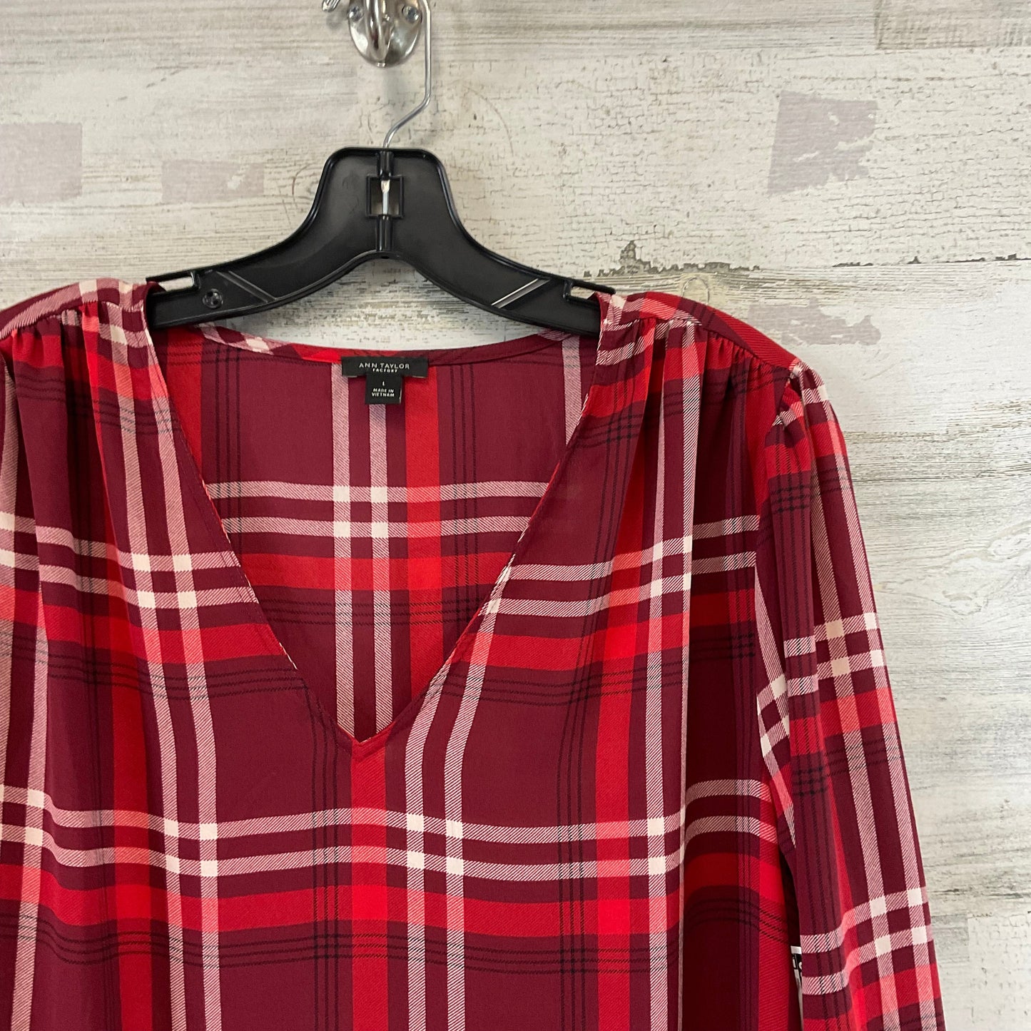 Blouse Long Sleeve By Ann Taylor In Red, Size: L