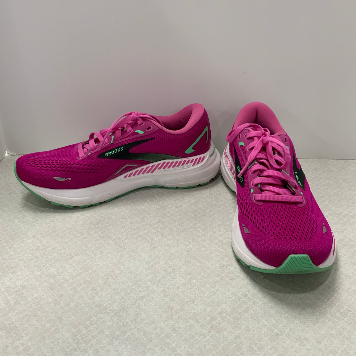 Shoes Athletic By Brooks In Pink, Size: 8