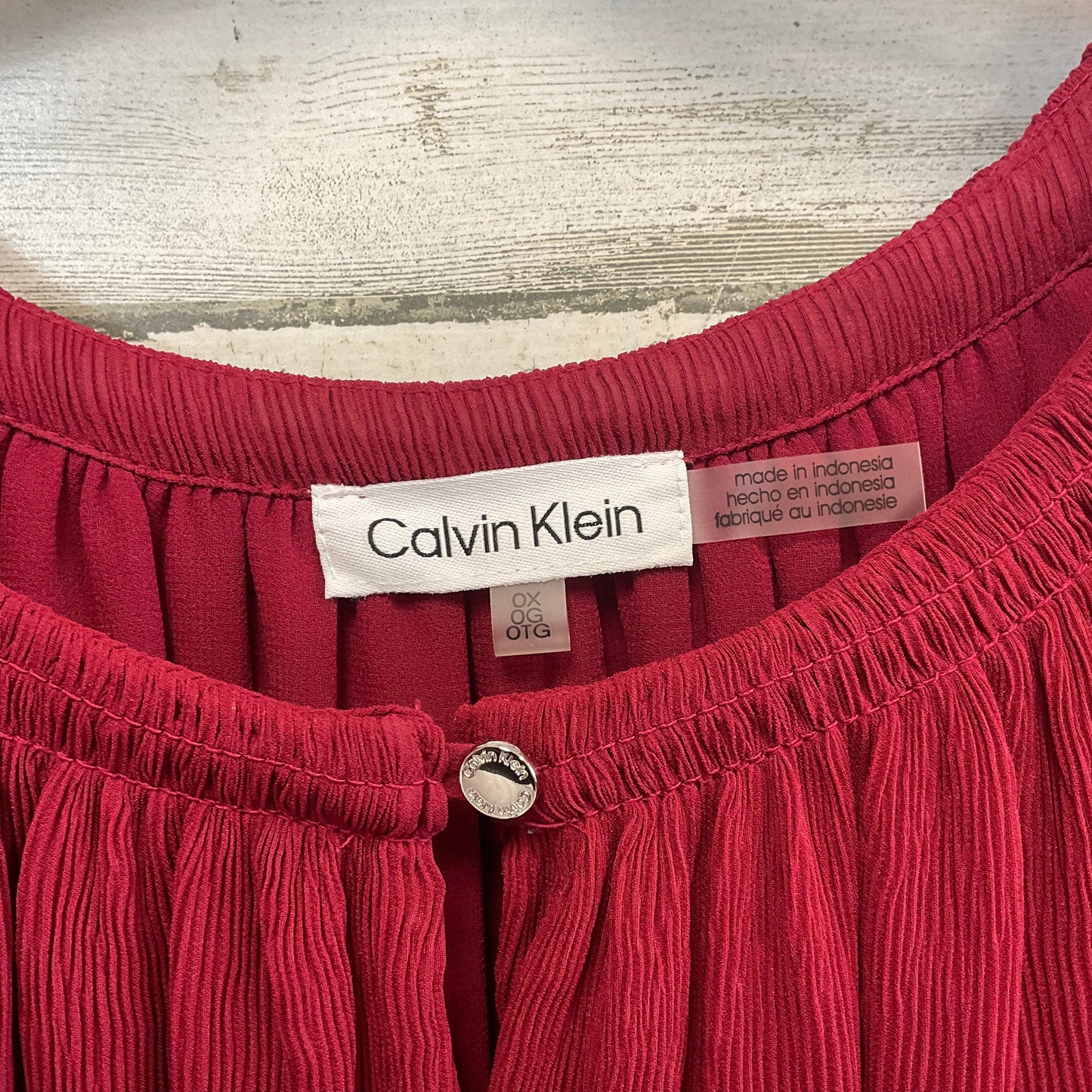 Blouse Long Sleeve By Calvin Klein In Maroon, Size: Xl