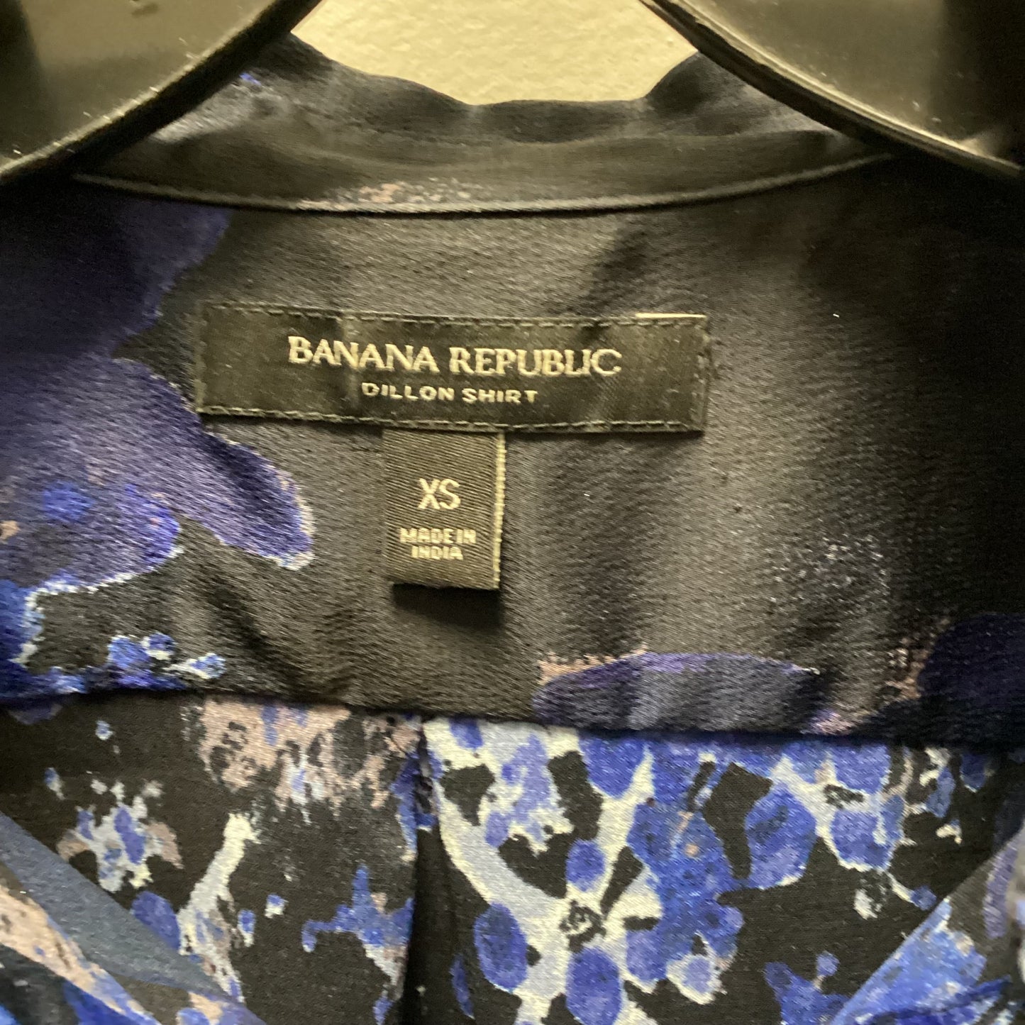 Blouse Long Sleeve By Banana Republic In Black & Blue, Size: Xs