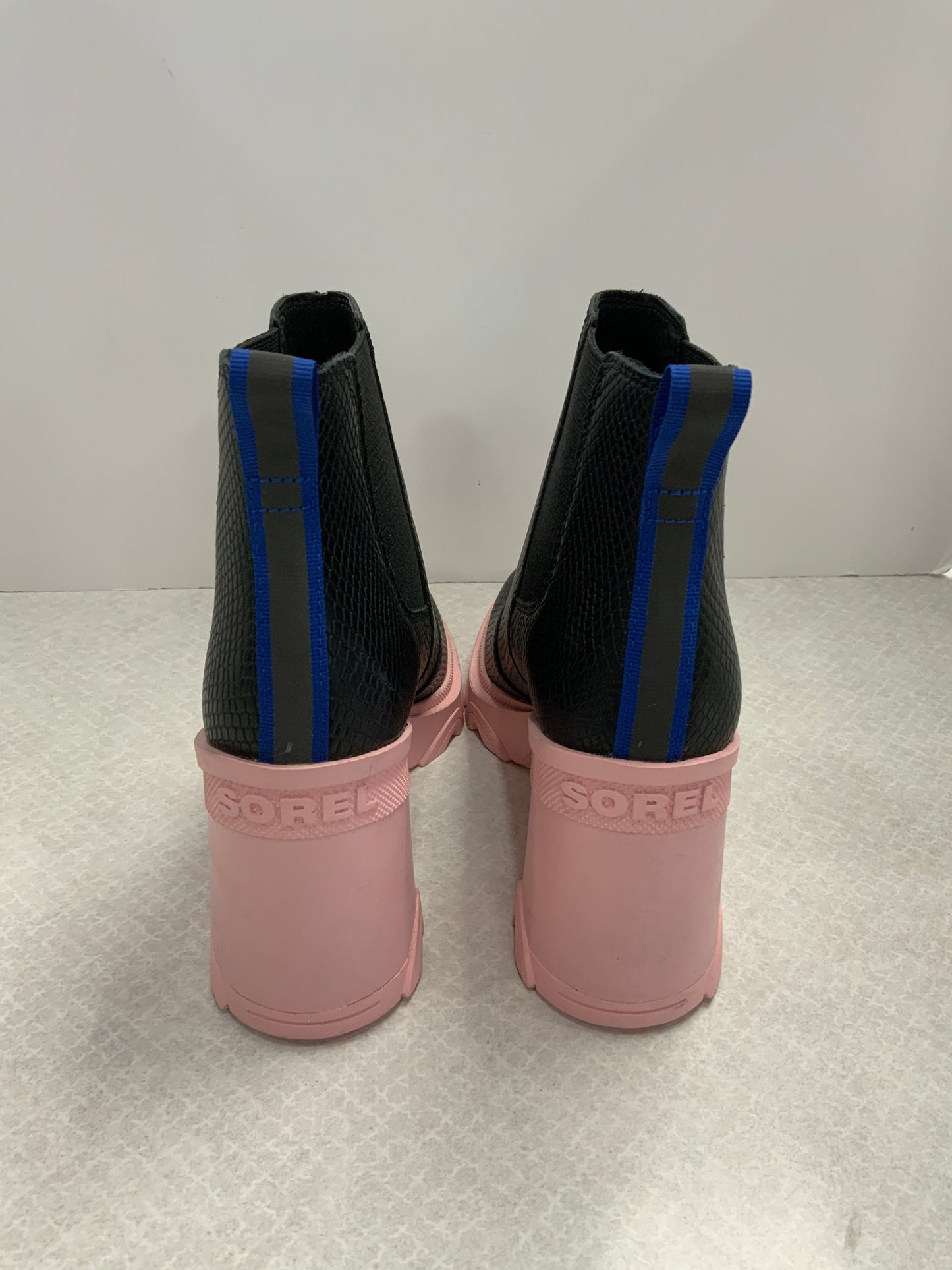 Boots Ankle Heels By Sorel In Black & Pink, Size: 10