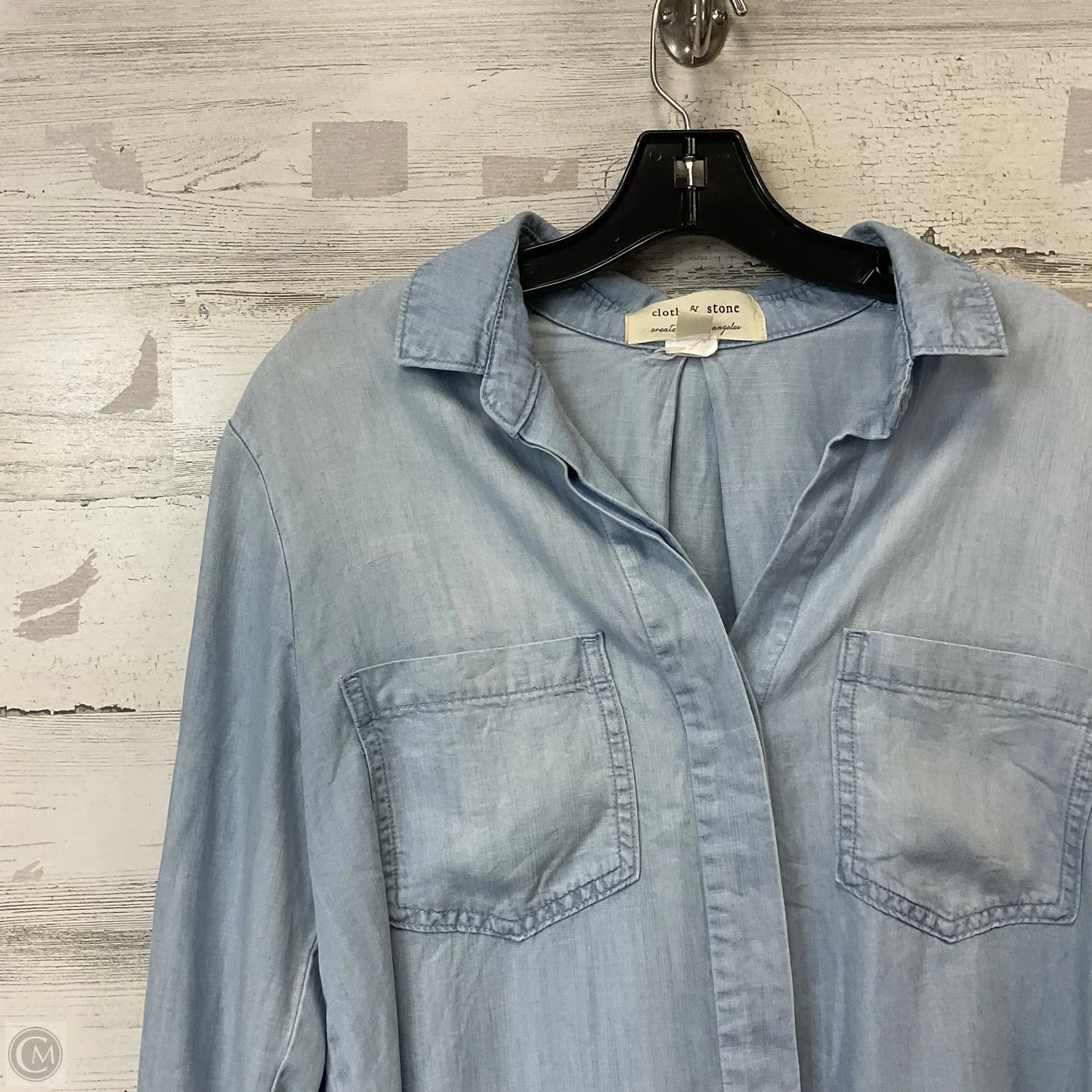 Blouse Long Sleeve By Cloth & Stone In Blue Denim, Size: S