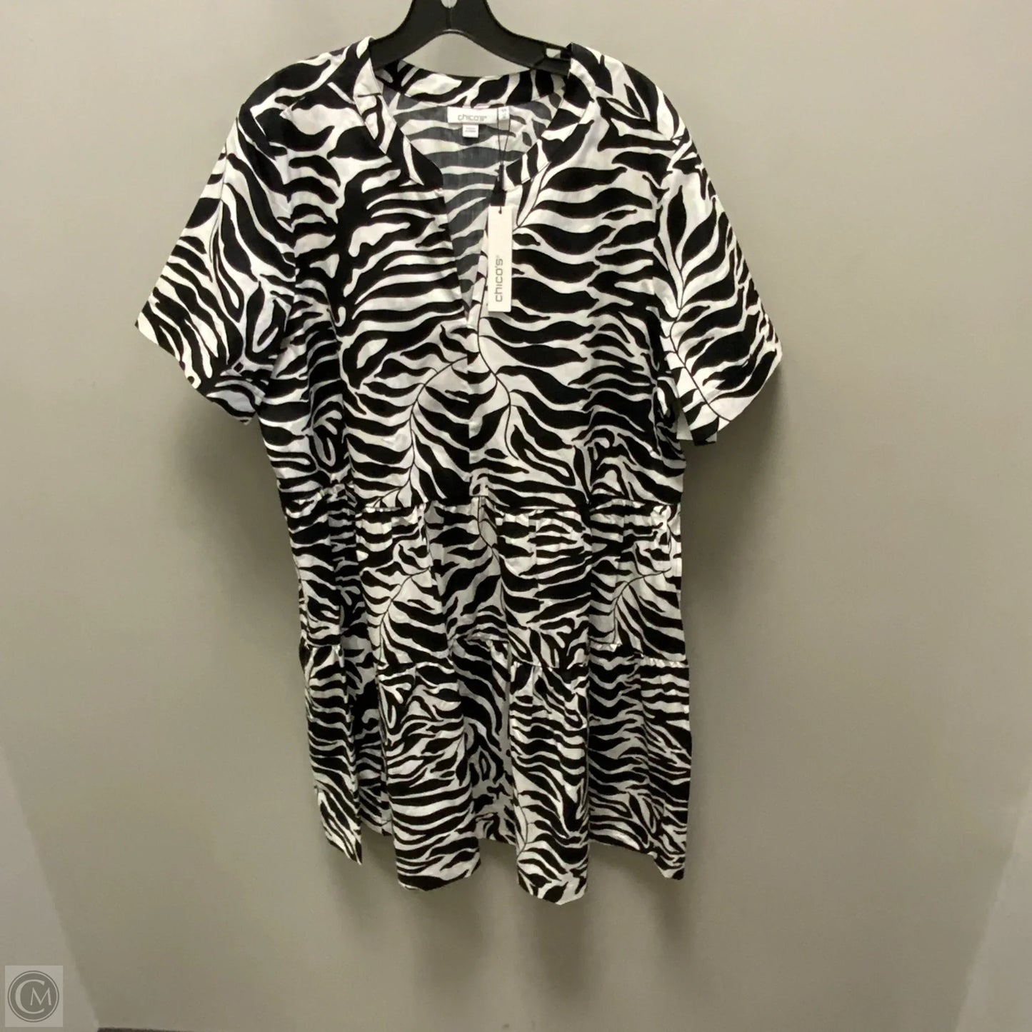 Dress Casual Short By Chicos In Black, Size: Xl