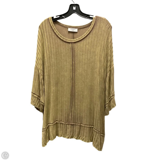 Top Short Sleeve By Zenana Outfitters In Green, Size: L