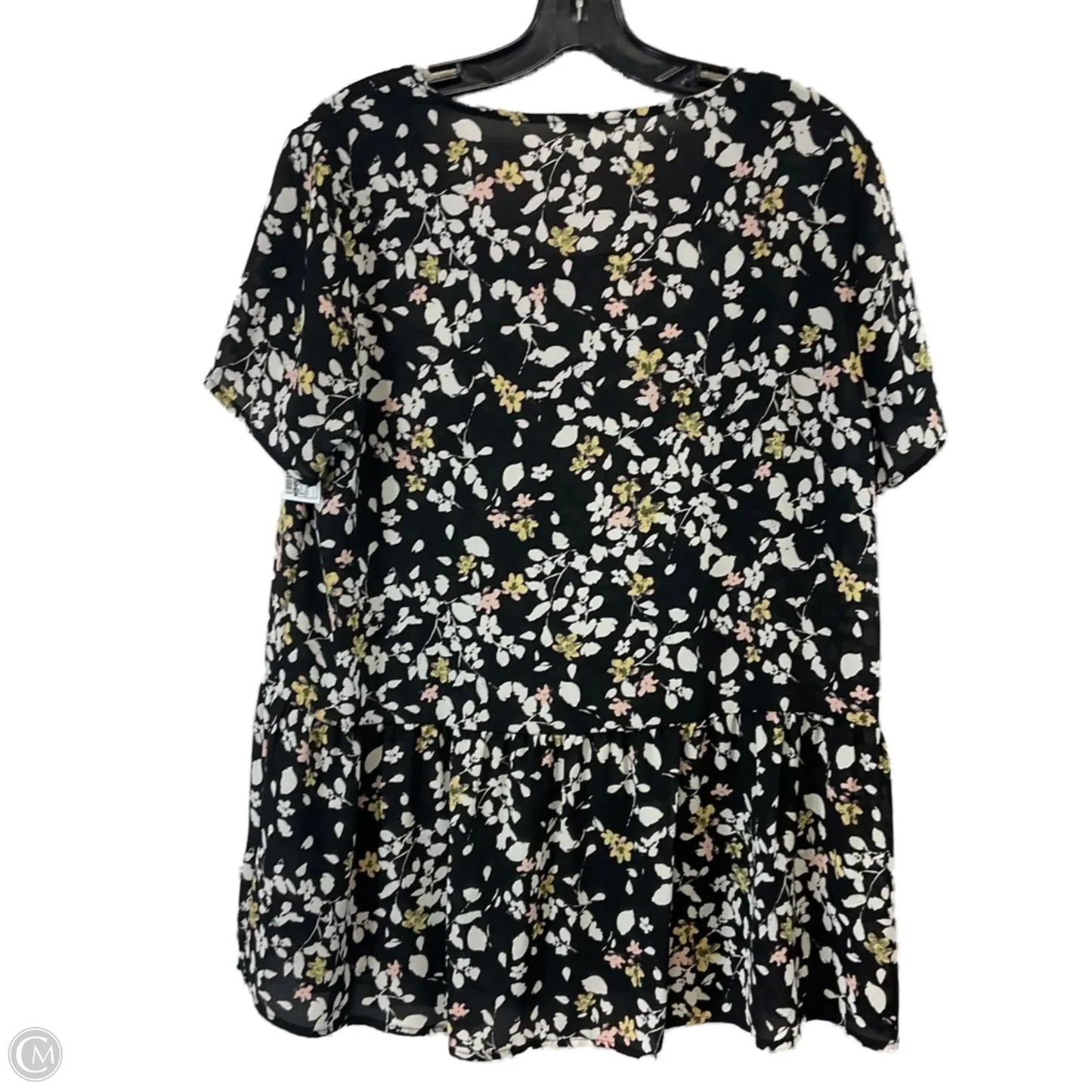 Top Short Sleeve Basic By Pleione In Black, Size: M