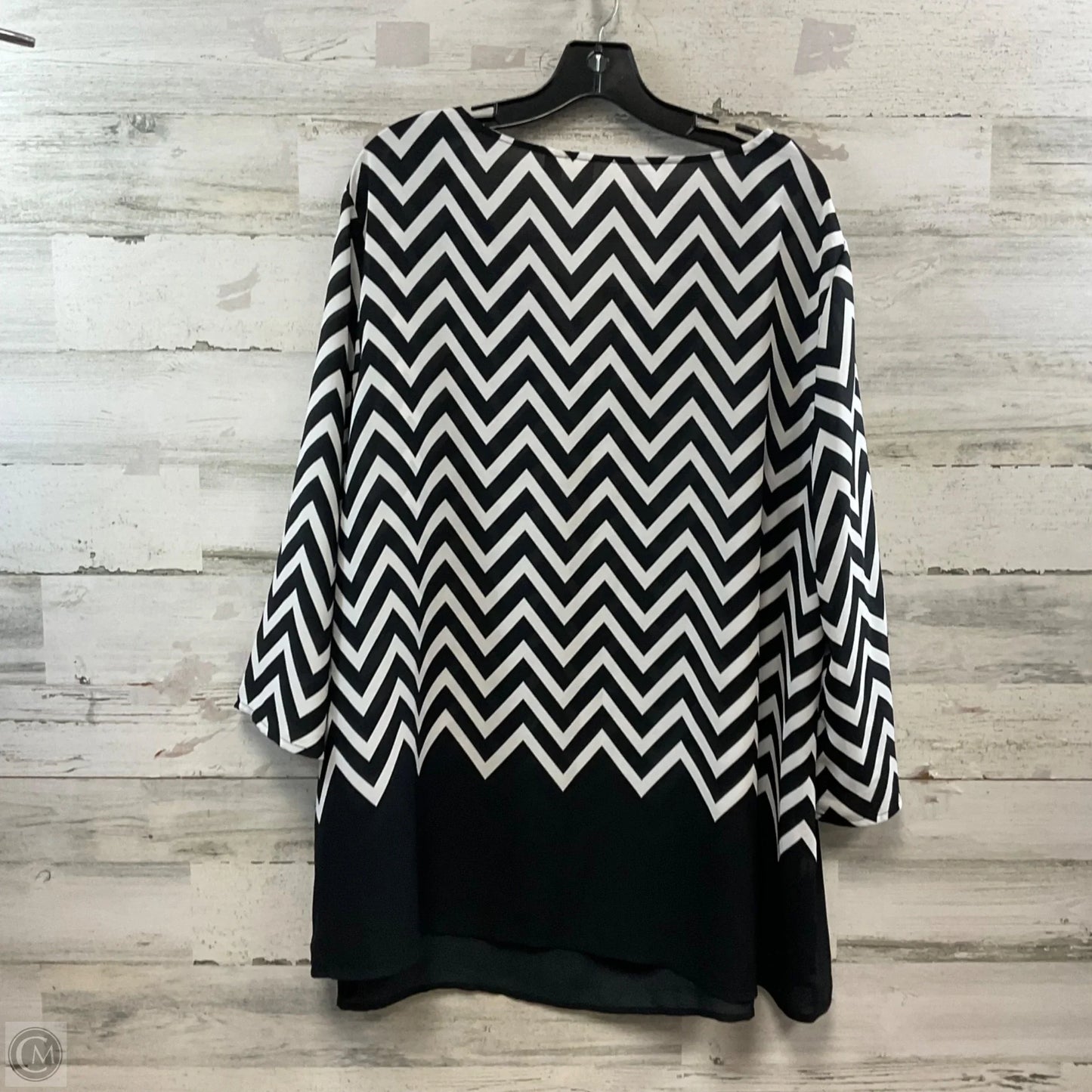 Blouse Short Sleeve By Tacera In Black & White, Size: 3x