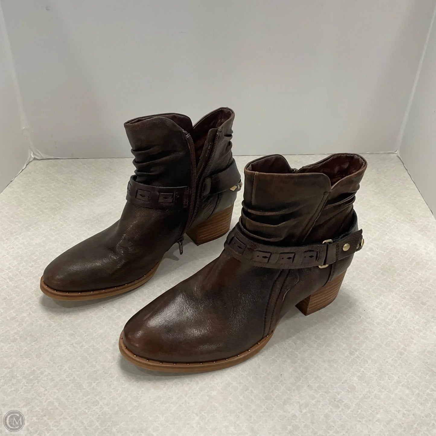 Boots Ankle Heels By Earth In Brown, Size: 8