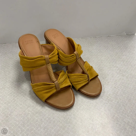 Sandals Heels Block By Frye And Co In Yellow, Size: 9