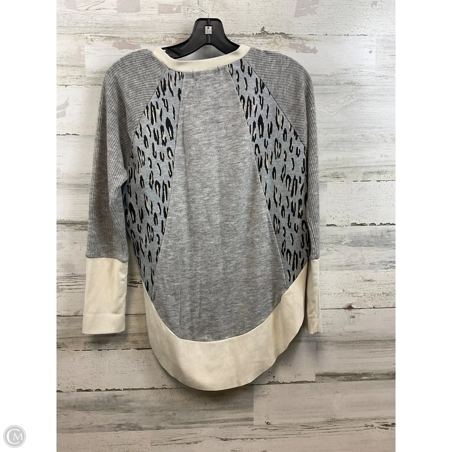 Top Long Sleeve By Thml In Grey, Size: S