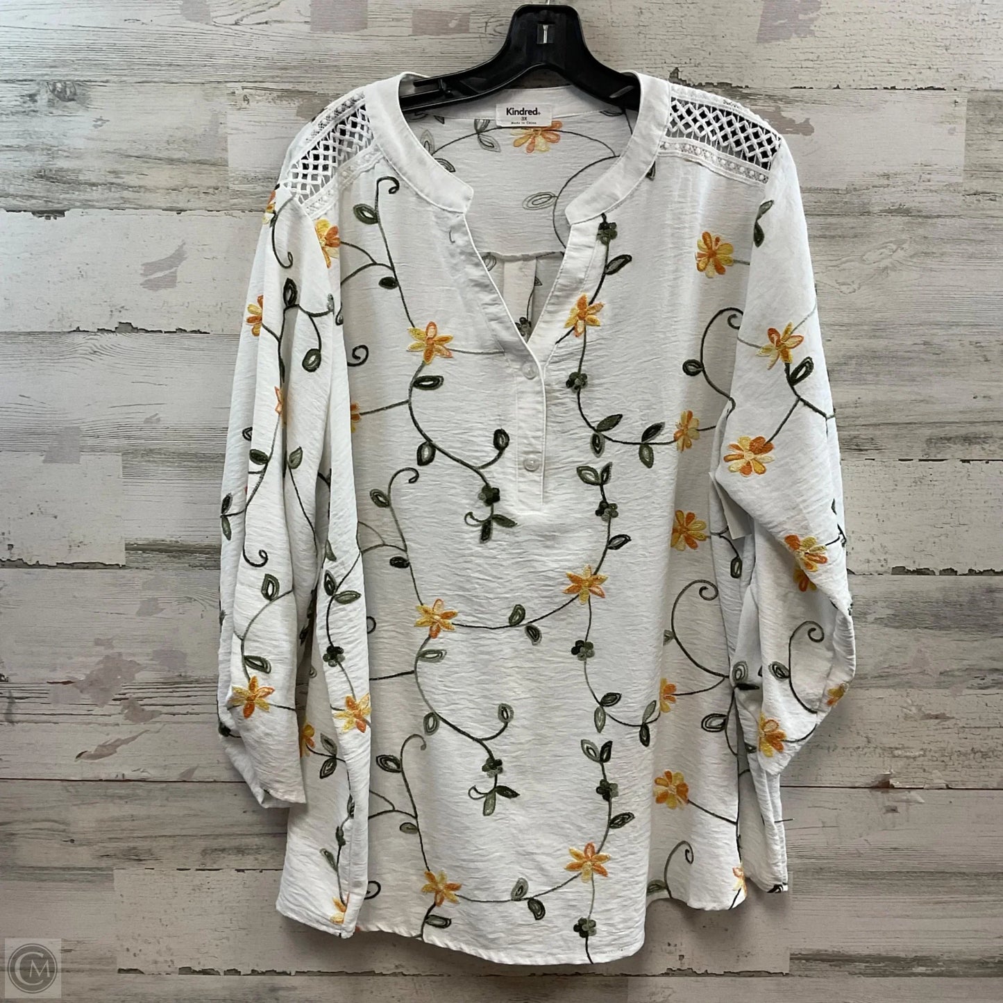 Blouse 3/4 Sleeve By KINDRED In White, Size: 3x