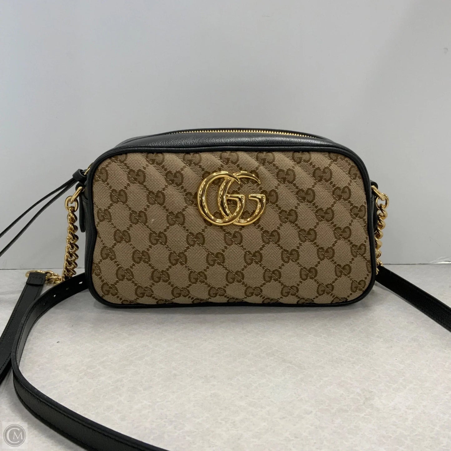 Crossbody Luxury Designer By Gucci, Size: Medium