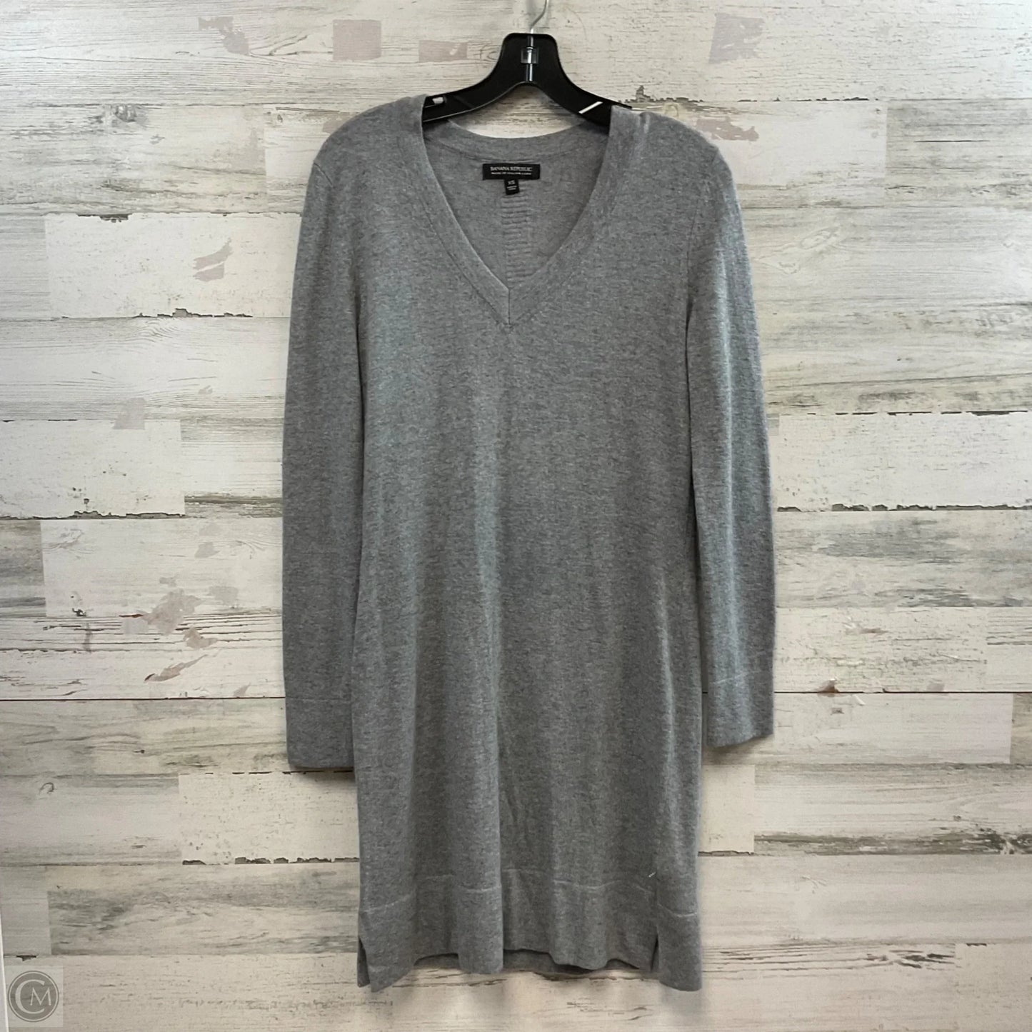 Dress Sweater By Banana Republic In Grey, Size: Xs
