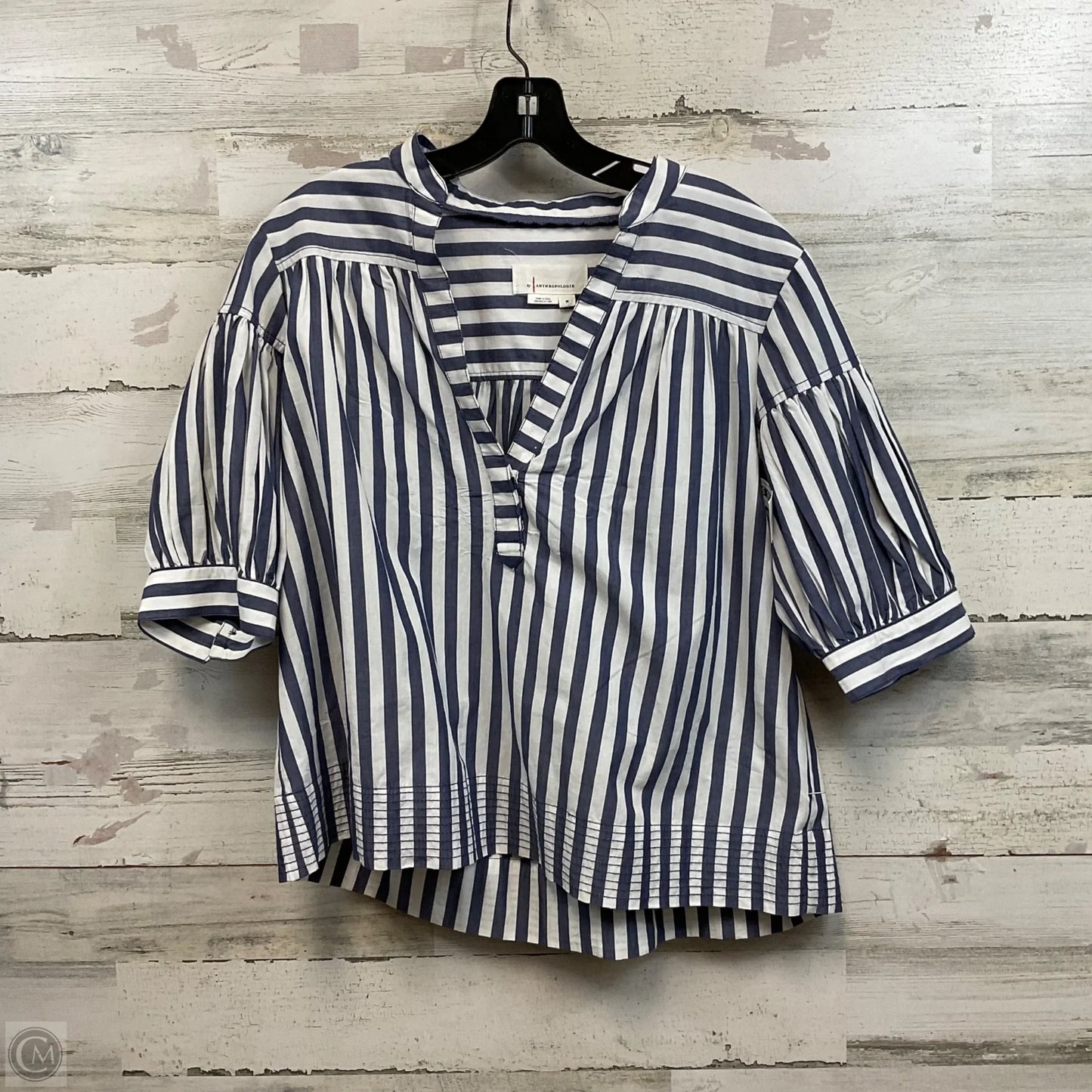 Top Short Sleeve By Anthropologie In Blue & White, Size: M