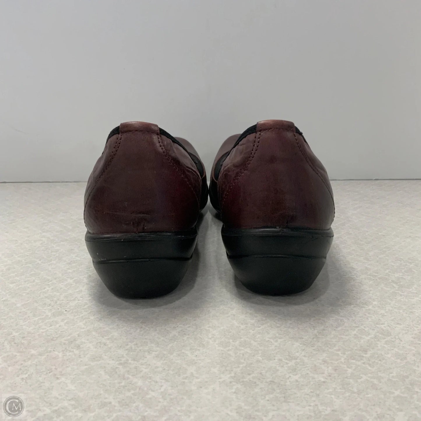 Shoes Flats By Romika In Maroon, Size: 7