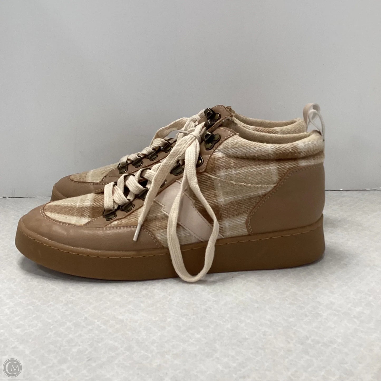 Shoes Sneakers By Oasis Society In Brown, Size: 9