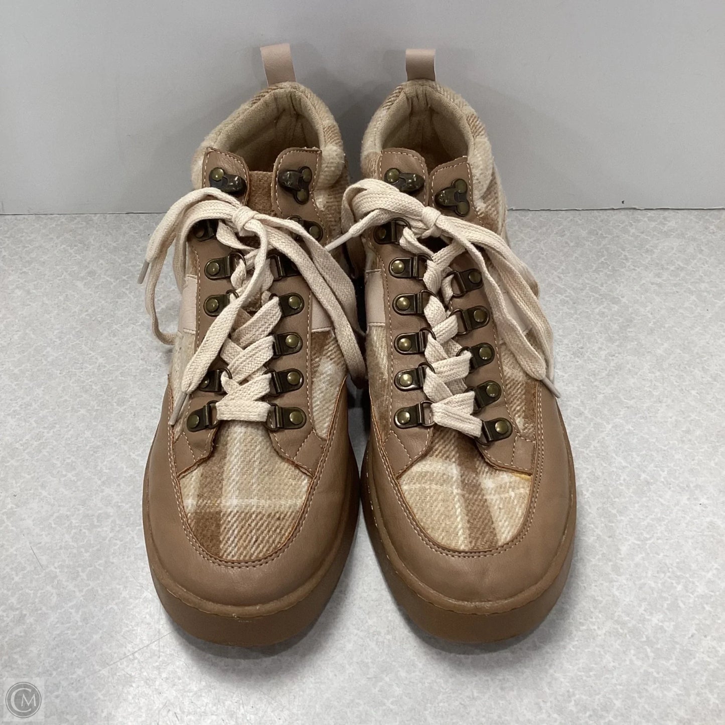 Shoes Sneakers By Oasis Society In Brown, Size: 9