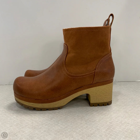 Boots Ankle Heels By Universal Thread In Brown, Size: 8