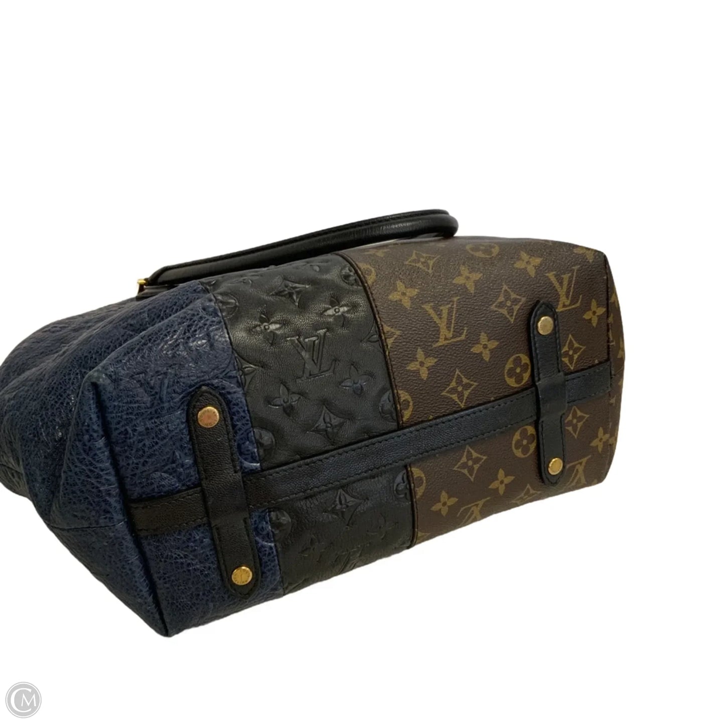 Handbag Luxury Designer By Louis Vuitton, Size: Medium