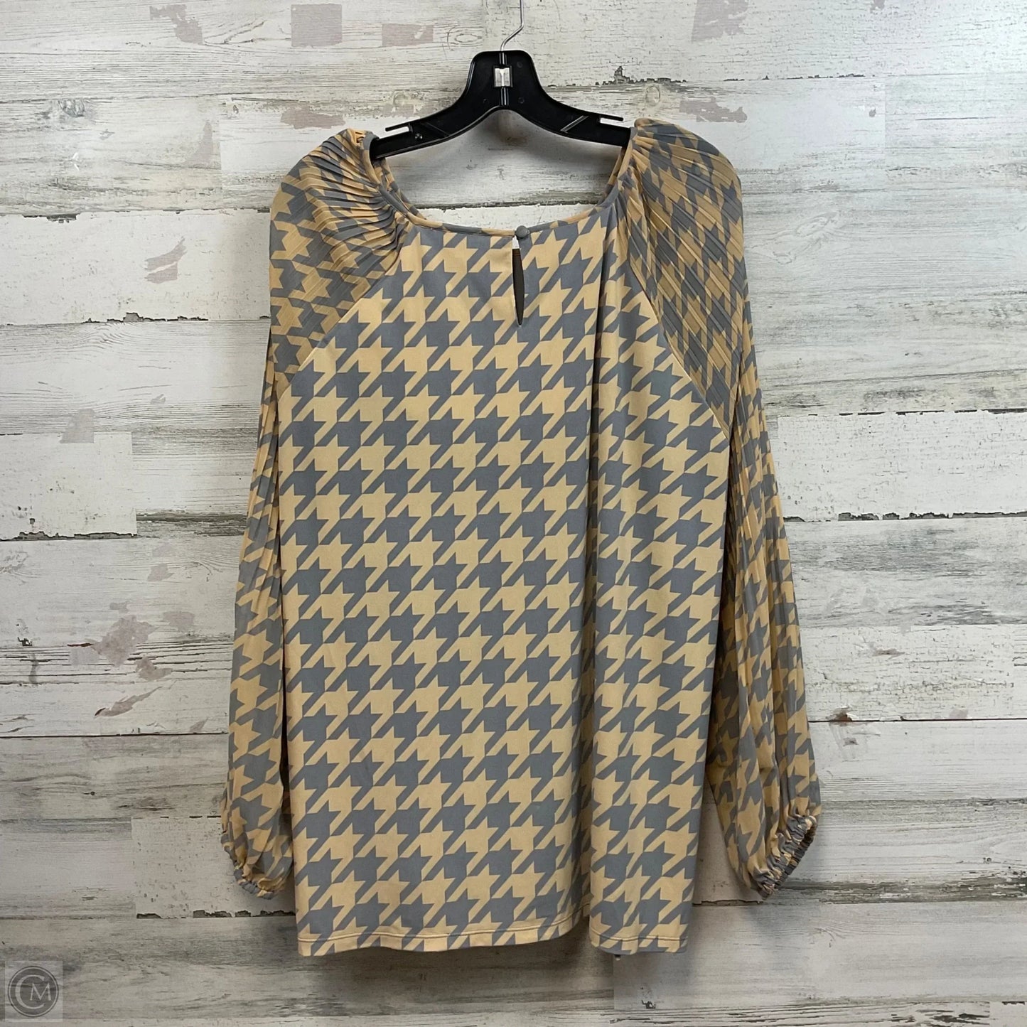 Top Long Sleeve By Calvin Klein In Tan, Size: 1x