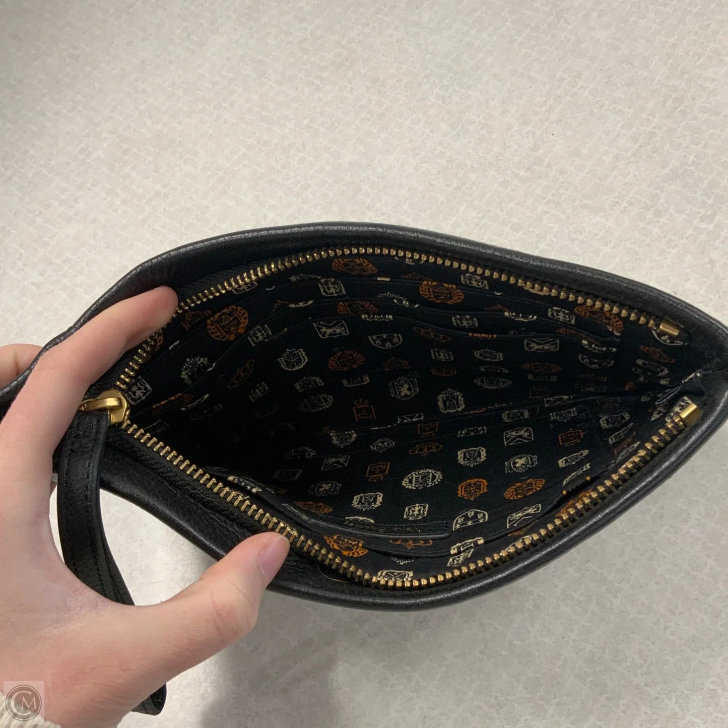 Wristlet By Vera Bradley, Size: Medium