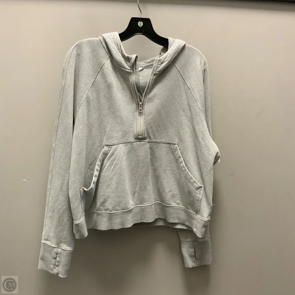 Sweatshirt Women's Tops - Used & Pre-Owned - Clothes Mentor
