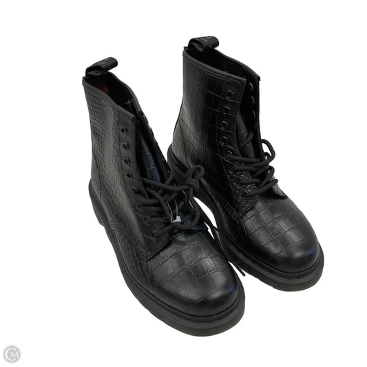 Boots Ankle Flats By Dr Martens In Black, Size: 8