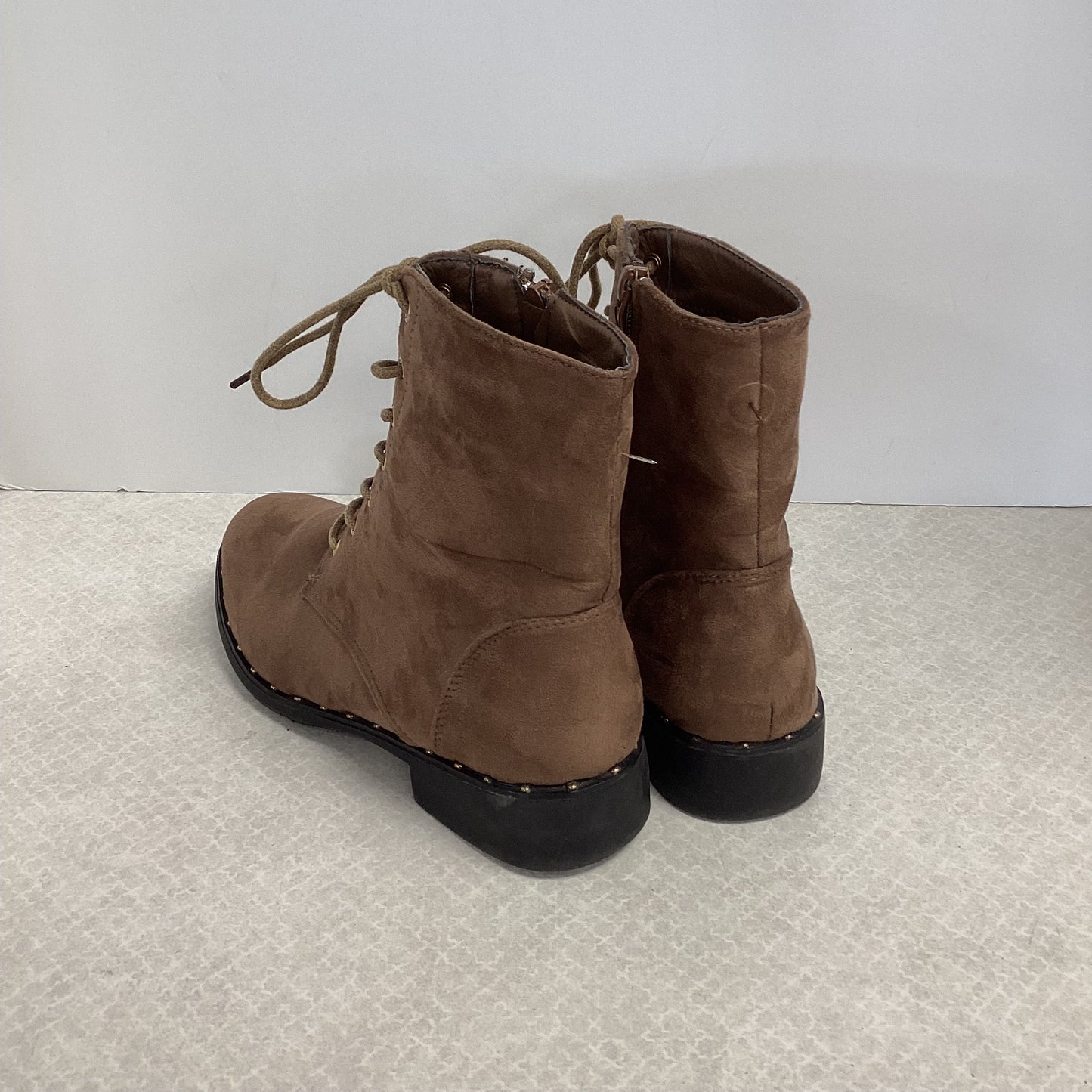 Boots Combat By Clothes Mentor In Brown, Size: 9