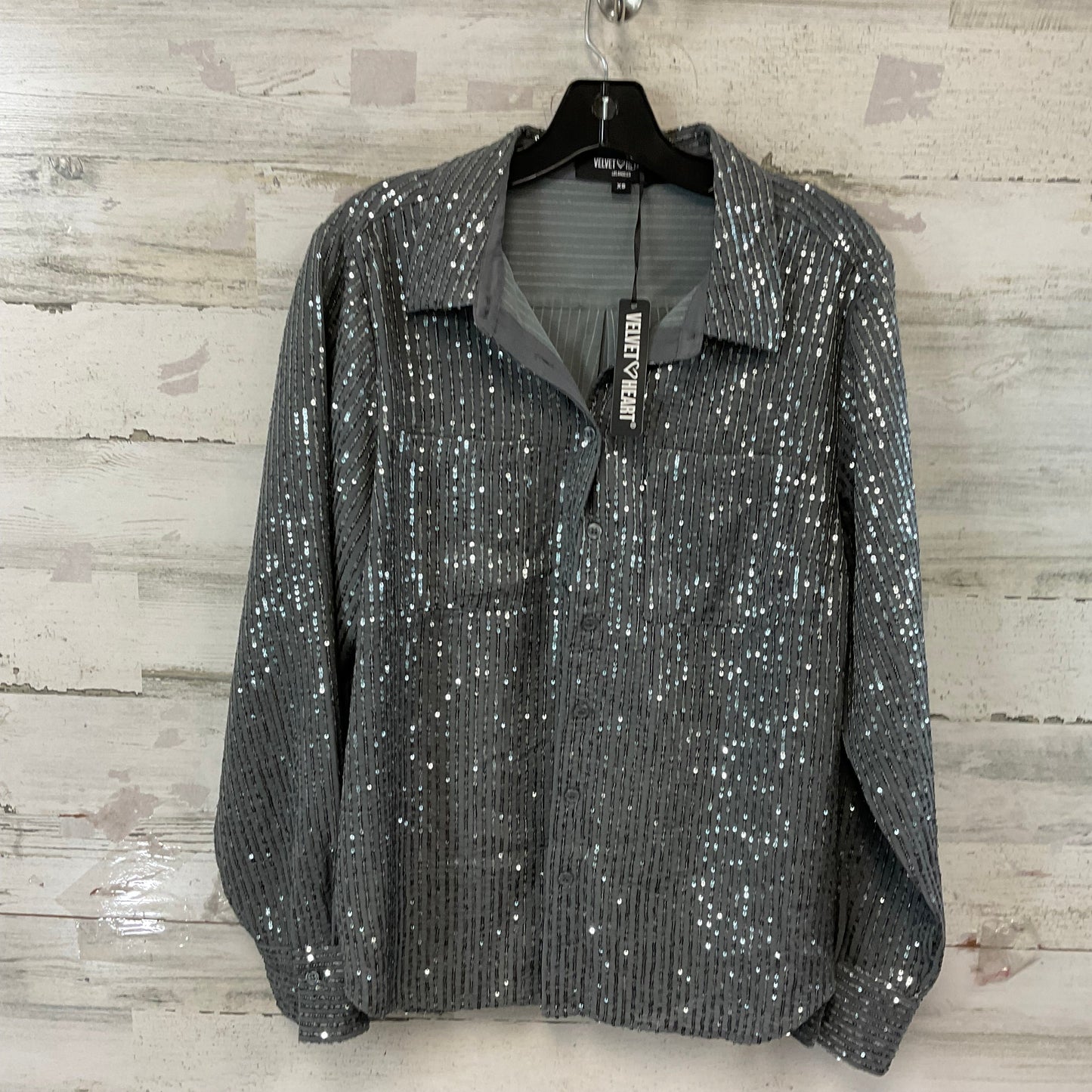 Blouse Long Sleeve By Velvet Heart In Grey, Size: Xs