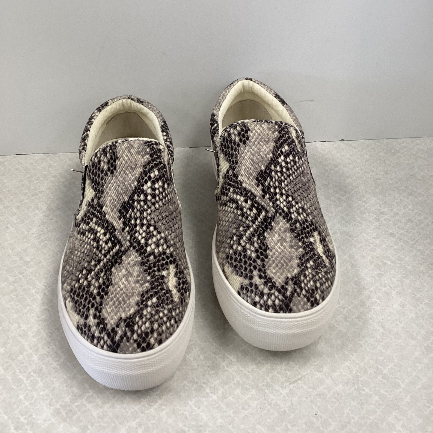 Shoes Flats By Steve Madden In Animal Print, Size: 8