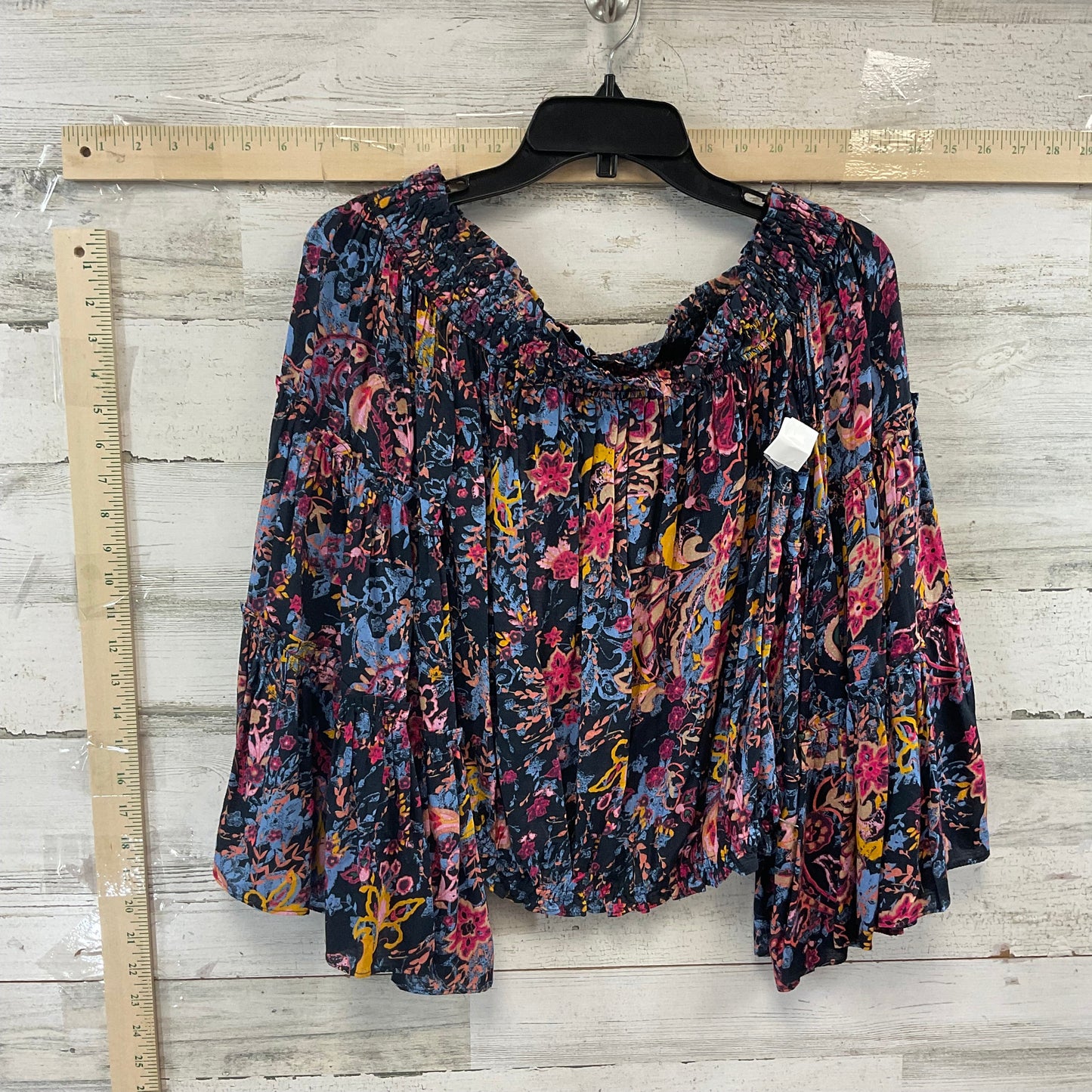 Top 3/4 Sleeve By Free People  Size: Xs