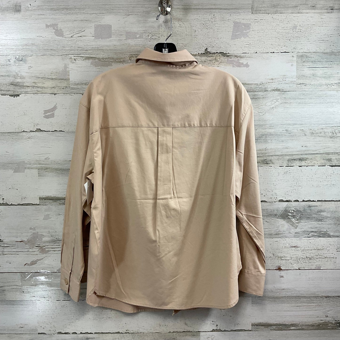 Blouse Long Sleeve By Clothes Mentor In Tan, Size: Xs