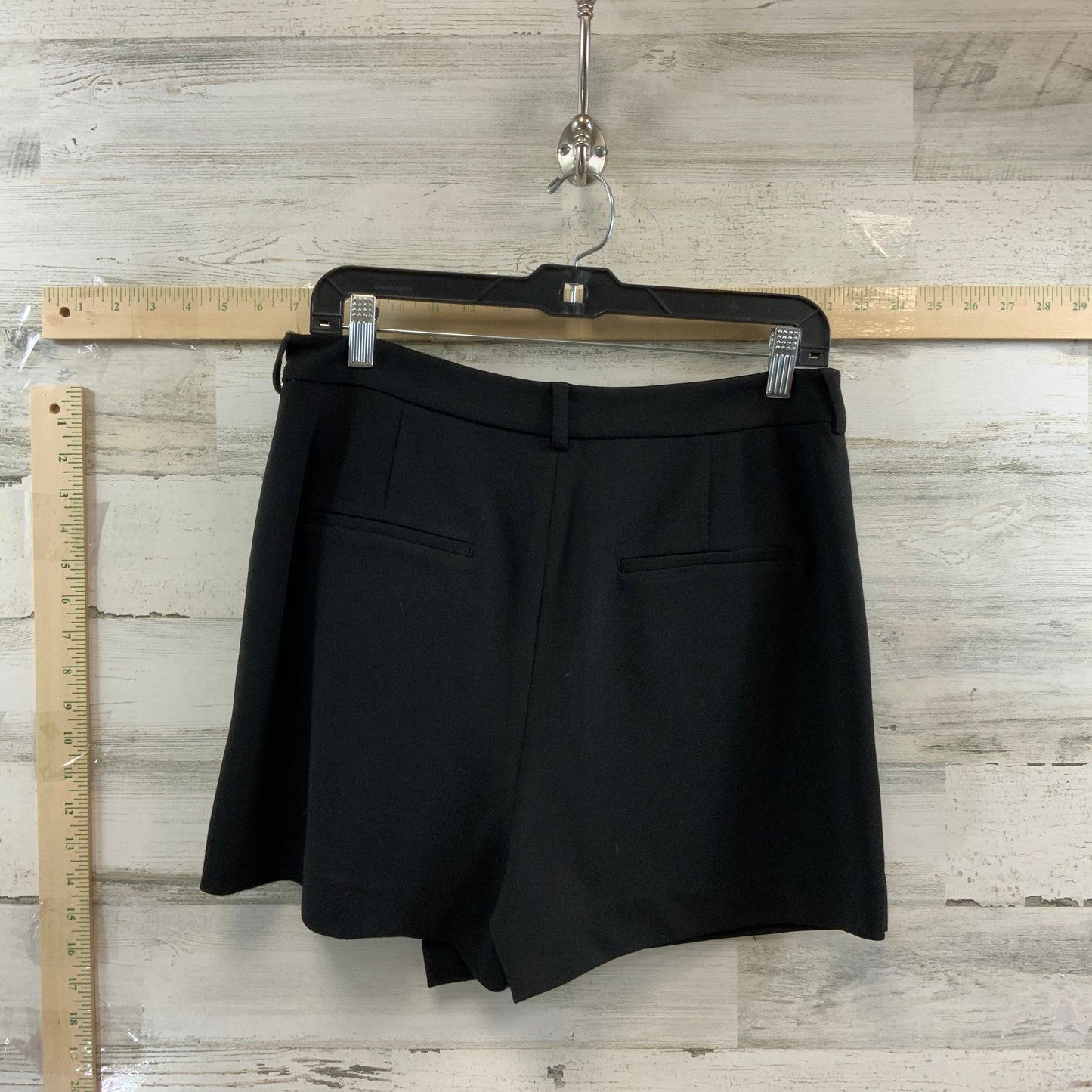 Black Shorts Express, Size 12