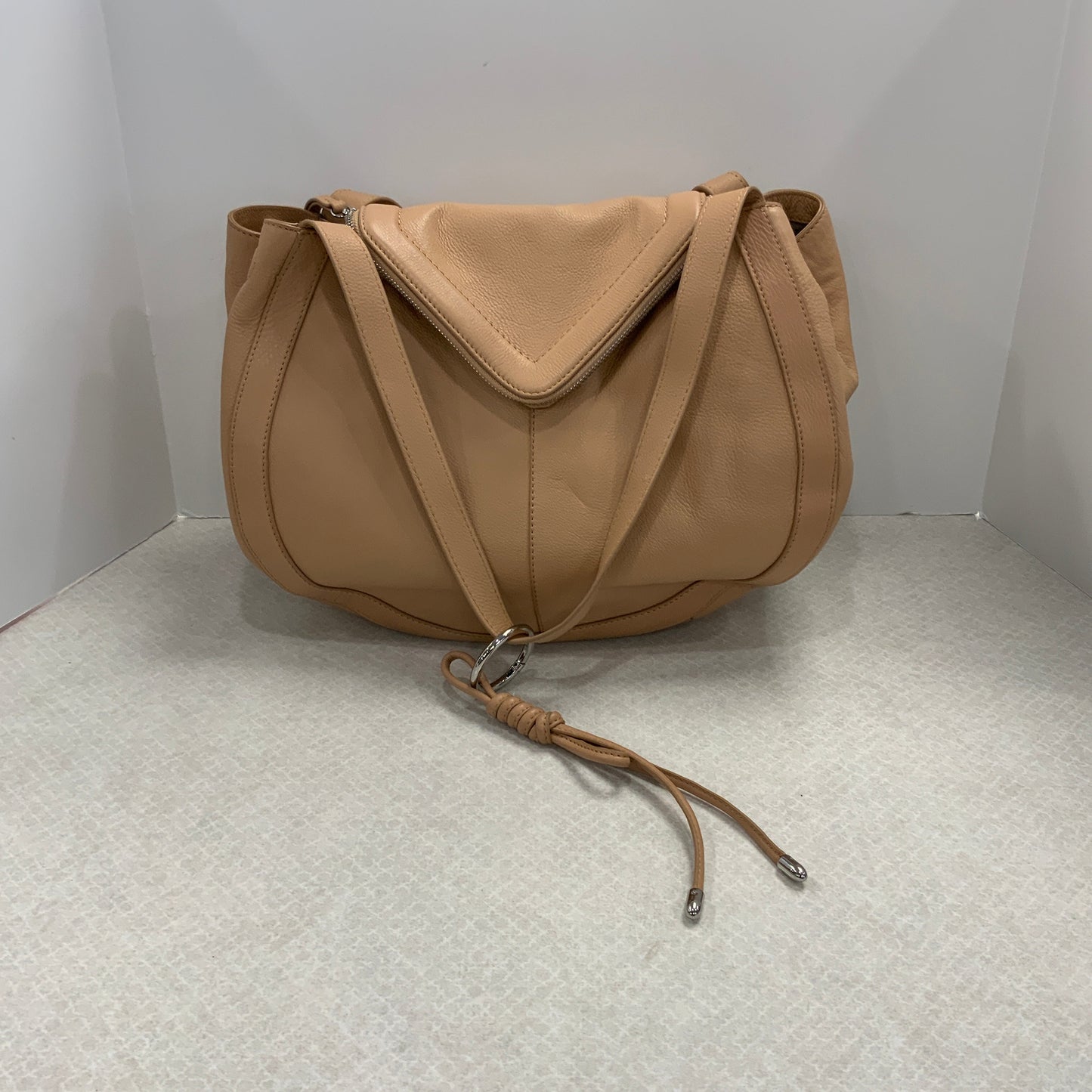 Handbag Vince Camuto, Size Large