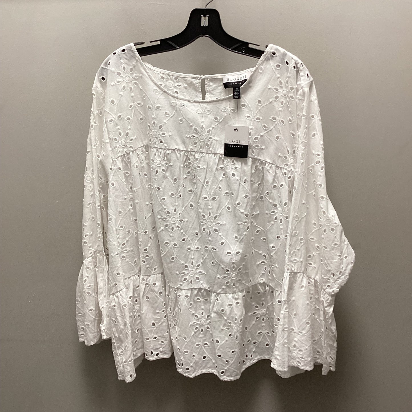 Top Long Sleeve By Eloquii In White, Size: 4x