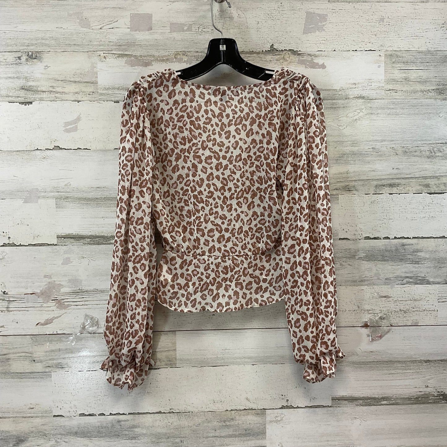 Top Long Sleeve By Lulu In Brown, Size: S