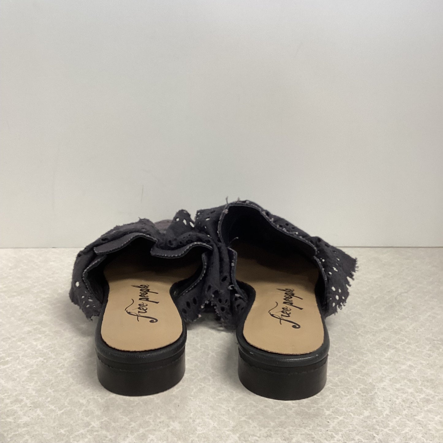 Grey Shoes Flats Free People, Size 6