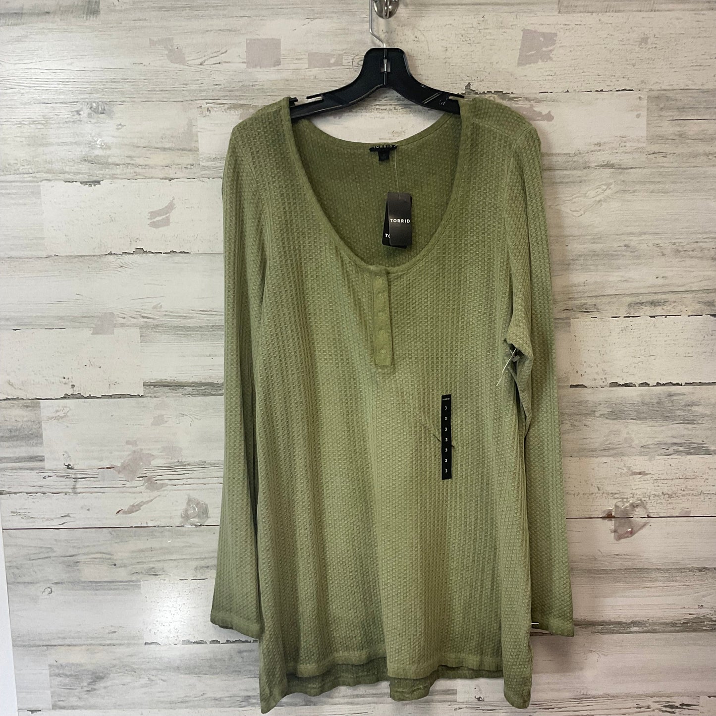 Top Long Sleeve By Torrid In Green, Size: 3x