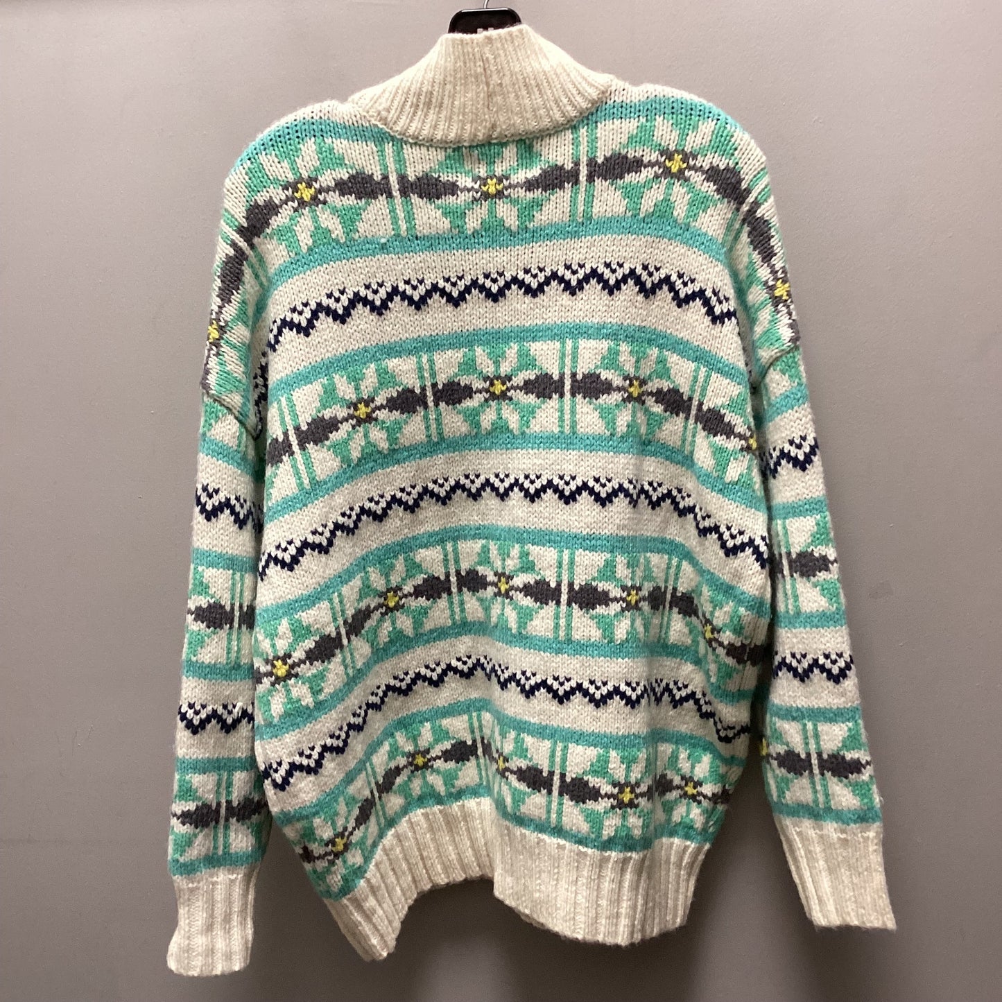 Sweater By American Eagle In Cream, Size: Xs