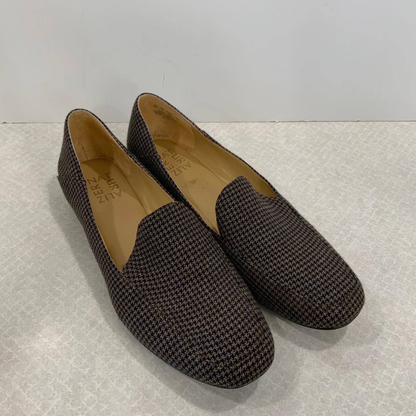 Shoes Flats By Naturalizer In Brown, Size: 9