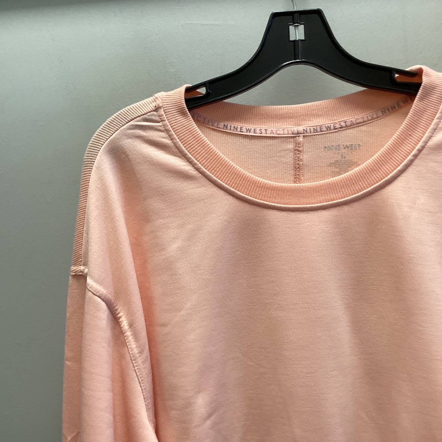 Sweatshirt Crewneck By Nine West Apparel In Peach, Size: Xl