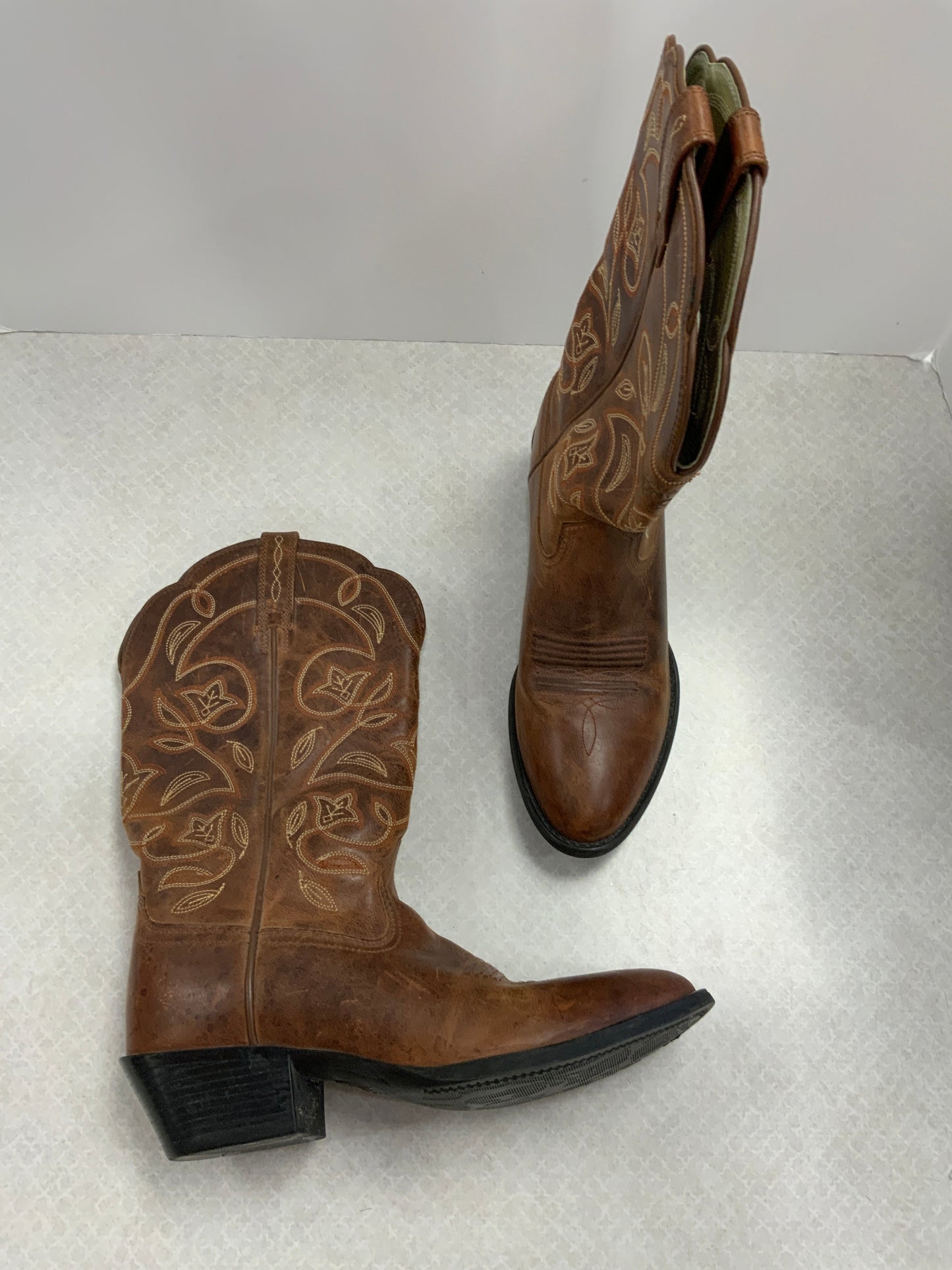 Boots Western By Ariat In Brown, Size: 7