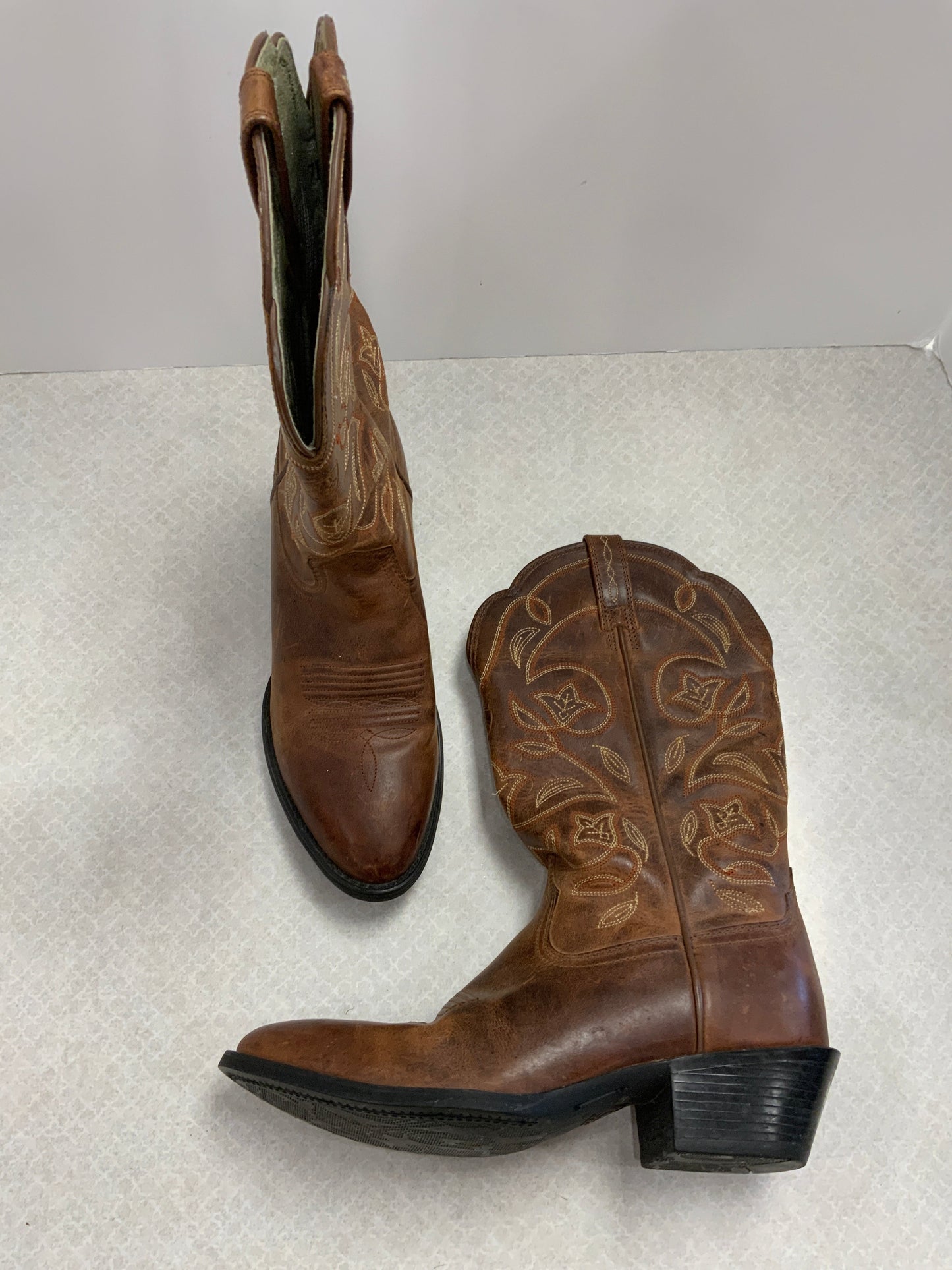 Boots Western By Ariat In Brown, Size: 7