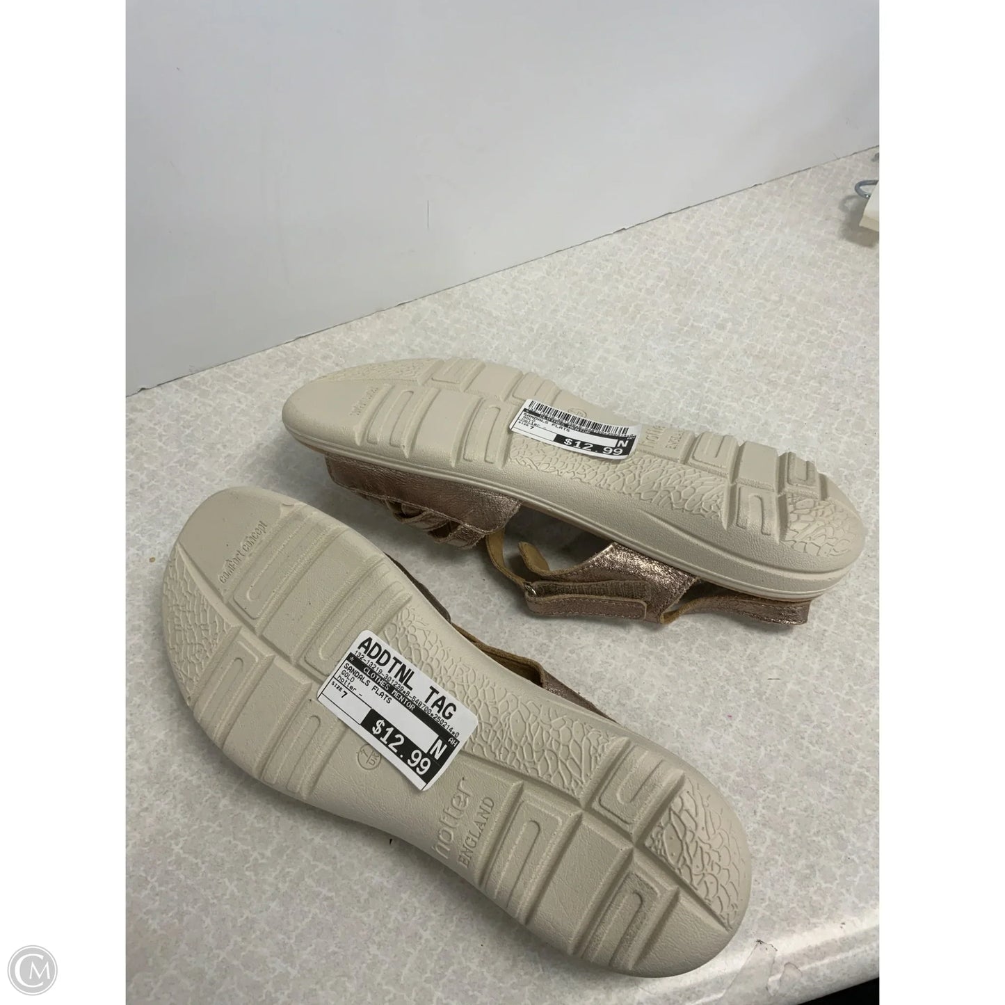 Sandals Flats By Holter In Gold, Size: 8