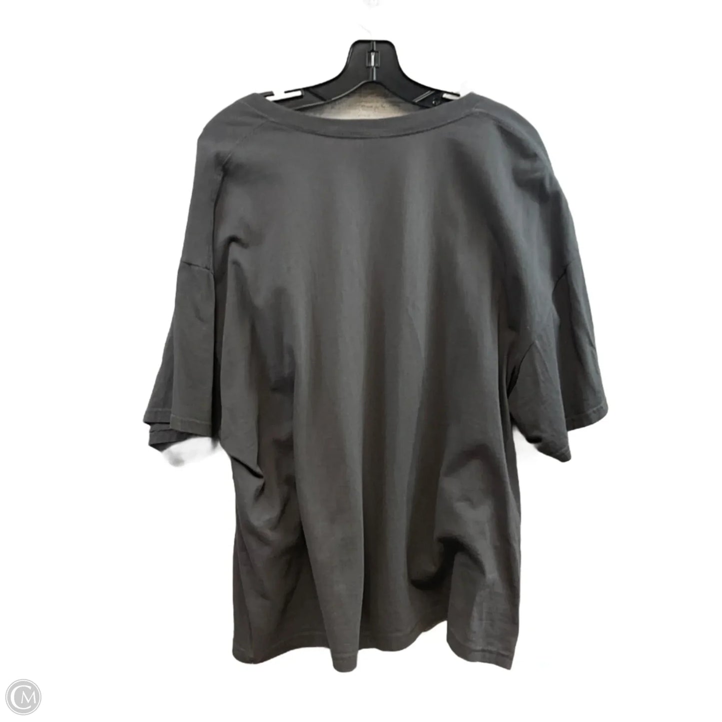 Top Short Sleeve By PORT & COMPANY In Grey, Size: 2x