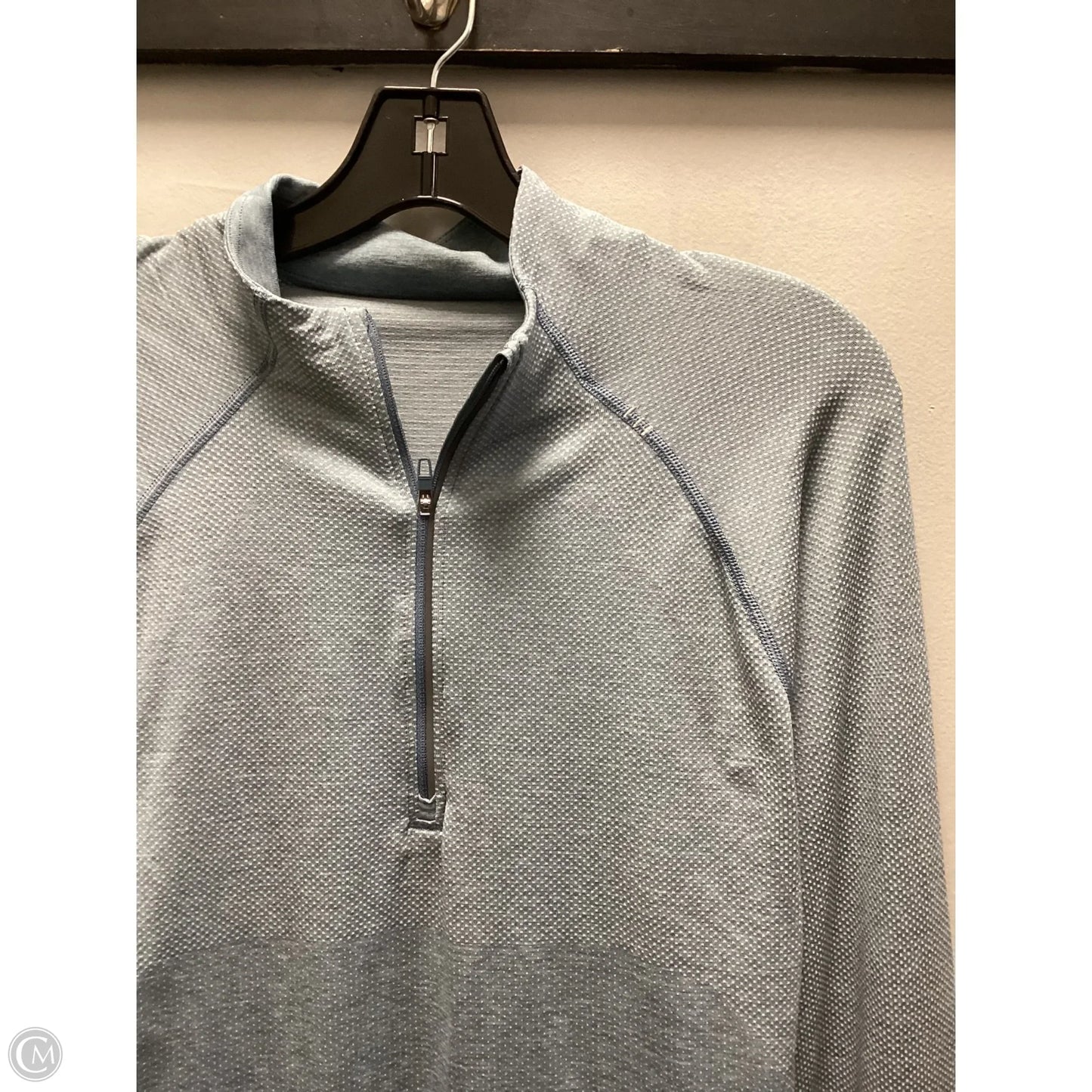Athletic Top Long Sleeve Collar By Lululemon In Blue, Size: S